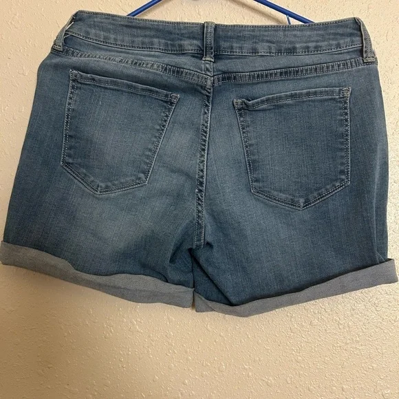 Arizona Jean Company Blue Casual Jean Shorts - Picture 4 of 4